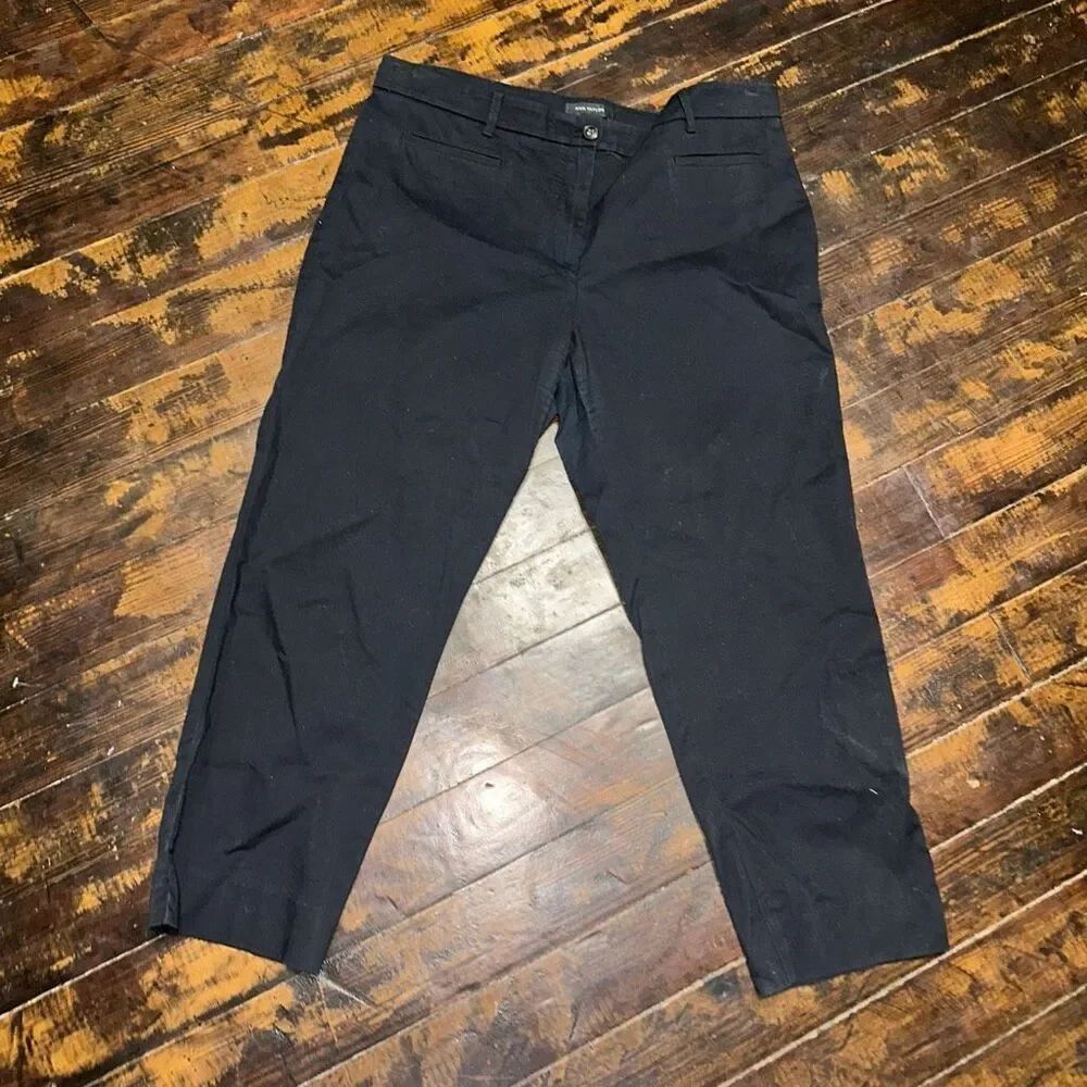 Ann Taylor business casual black minimalist cropped slacks